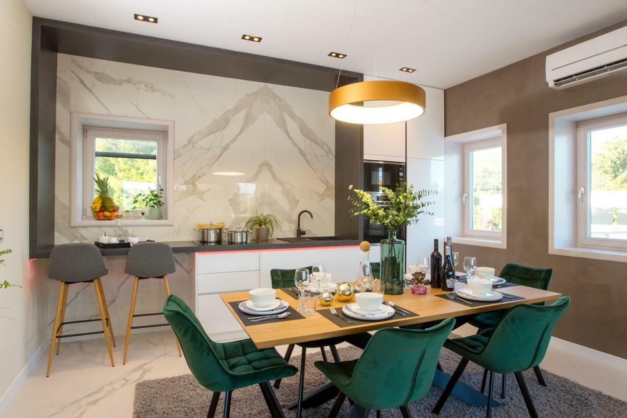 Apartmani Paklenica Noa Stari Grad Kültér fotó